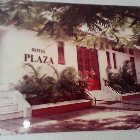 Hotel Plaza -Booking For Foreign Tourist- Jālgaon 외부 사진