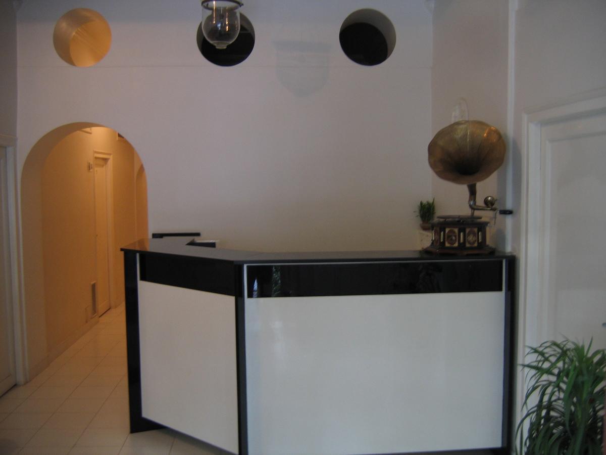 Hotel Plaza -Booking For Foreign Tourist- Jālgaon 외부 사진